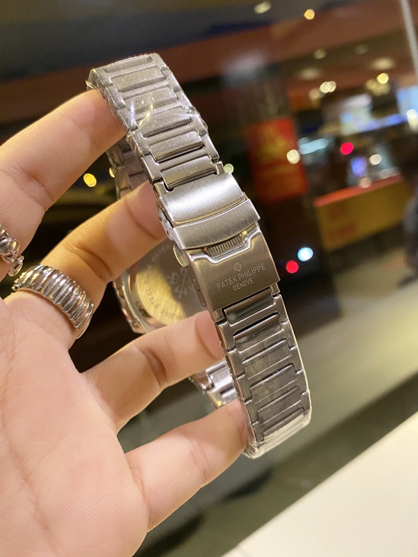 ブランド時計全体デザイン